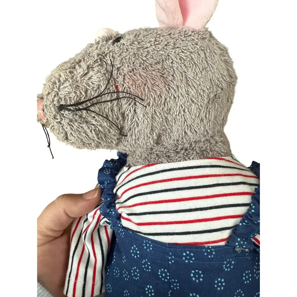 Karhe Kruse mouse plush with overalls seshell print outfit Germany‎